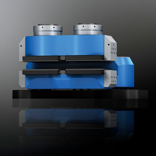 Die passive Schwimmsattelbremse wird komplett aus Stahl gefertigt, wiegt ca. 1100 kg und erzeugt Klemmkräfte bis 600 kN. Die passive Schwimmsattelbremse wird komplett aus Stahl gefertigt, wiegt ca. 1100 kg und erzeugt Klemmkräfte bis 600 kN.