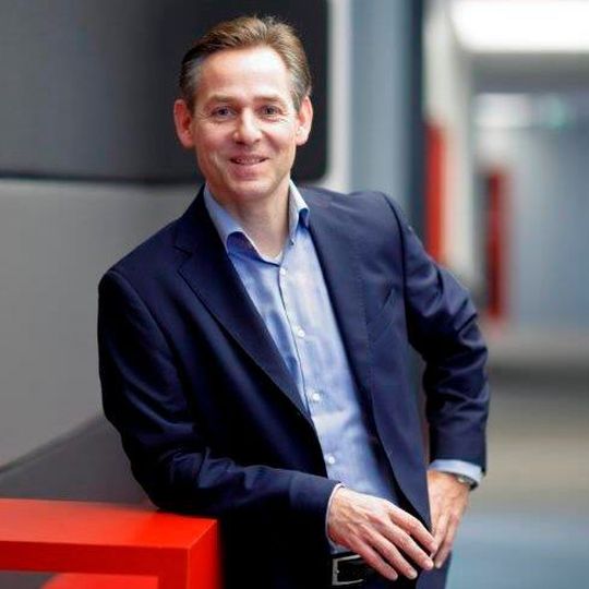 Norbert Rotter übernimmt Mitte 2016 den Vorstandsvorsitz der Itelligence AG von Herbert Vogel. Norbert Rotter übernimmt Mitte 2016 den Vorstandsvorsitz der Itelligence AG von Herbert Vogel.
