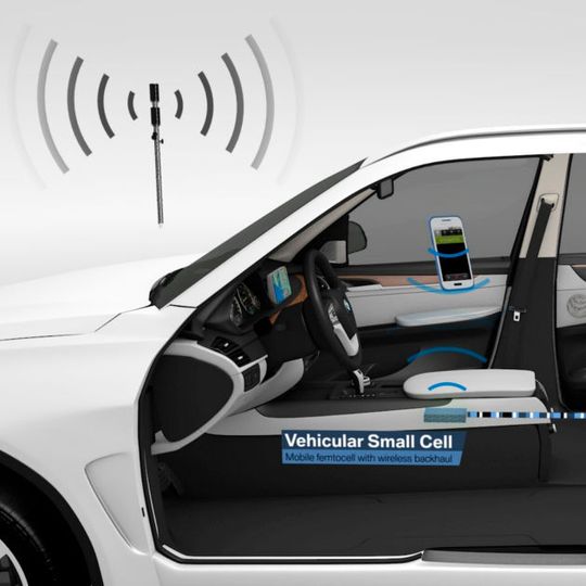 Peiker arbeitet zusammen mit BMW und einem weiteren Partner daran, Fahrzeuge zu einer Art mobilen Sendemast auszubauen. Peiker arbeitet zusammen mit BMW und einem weiteren Partner daran, Fahrzeuge zu einer Art mobilen Sendemast auszubauen.