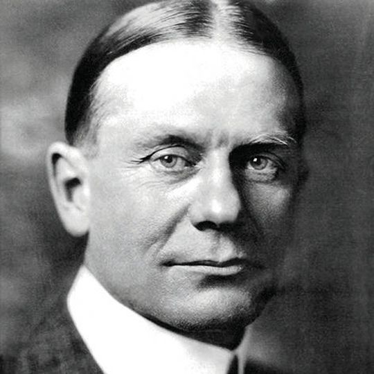 Eugene Bradley Clark, Erfinder des Gabelstaplers. Eugene Bradley Clark, Erfinder des Gabelstaplers.