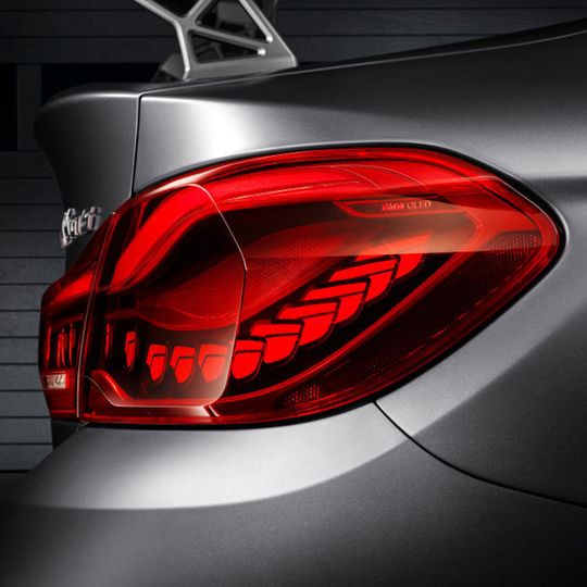 Odelo entwickelte für BMW die erste serienreife OLED-Technik. Odelo entwickelte für BMW die erste serienreife OLED-Technik.