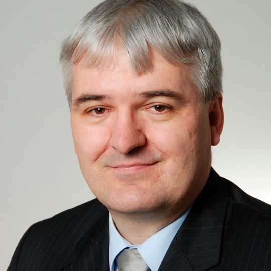 Dr. Oliver Frager, Director R&D Mechatronics bei der Teamtechnik Maschinen und Anlagen GmbH, ist Leiter des Arbeitskreises Normung bei VDMA Integrated Assembly Solutions. Dr. Oliver Frager, Director R&D Mechatronics bei der Teamtechnik Maschinen und Anlagen GmbH, ist Leiter des Arbeitskreises Normung bei VDMA Integrated Assembly Solutions.