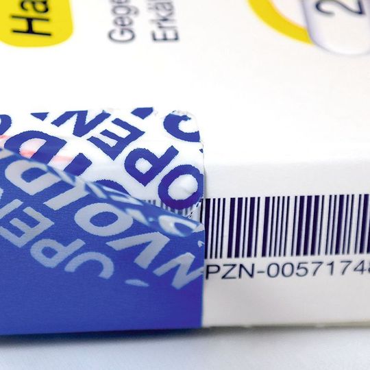 Void Etiketten mit zweiter Lage sind u.a. ideal für Verpackungen aus Karton bzw. Papier. Void Etiketten mit zweiter Lage sind u.a. ideal für Verpackungen aus Karton bzw. Papier.