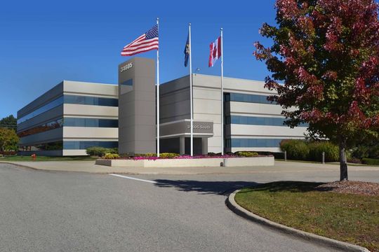 Der neue Hauptsitz des Geschäftsbereichs Global Electronics von ZF TRW im Arboretum Office Park, Farmington Hills, Michigan (nahe Detroit). Der neue Hauptsitz des Geschäftsbereichs Global Electronics von ZF TRW im Arboretum Office Park, Farmington Hills, Michigan (nahe Detroit).