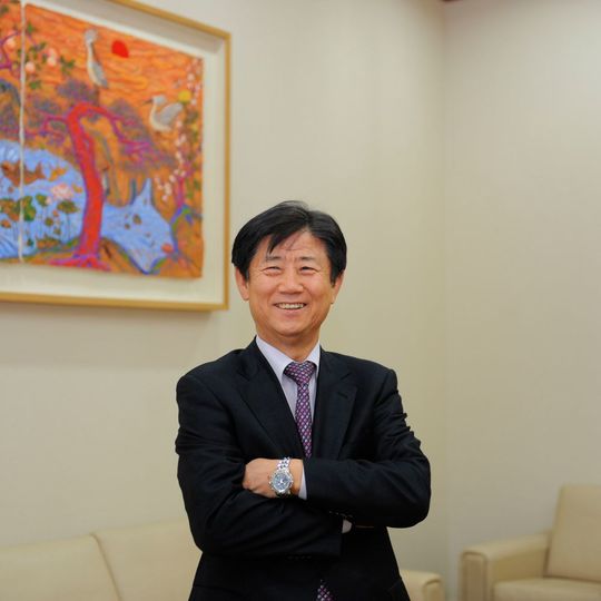 Park Sun Hwang, President of the Korean Die and Mold Industry Cooperative (KODMIC) Park Sun Hwang, President of the Korean Die and Mold Industry Cooperative (KODMIC)