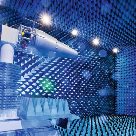 EMV-Prüfung: Die EMV-Messhalle im Rohde & Schwarz-Produktionswerk in Memmingen. EMV-Prüfung: Die EMV-Messhalle im Rohde & Schwarz-Produktionswerk in Memmingen.