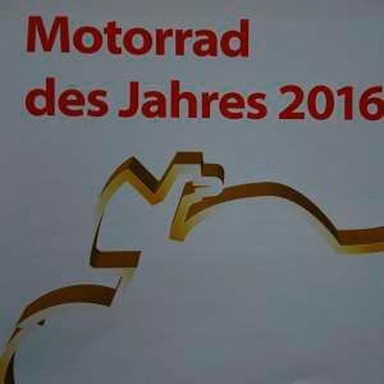 Zum 18. Mal verlieh am 14. März 2016 die Motorpresse Stuttgart den Leserpreis „Motorrad des Jahres“. Zum 18. Mal verlieh am 14. März 2016 die Motorpresse Stuttgart den Leserpreis „Motorrad des Jahres“.