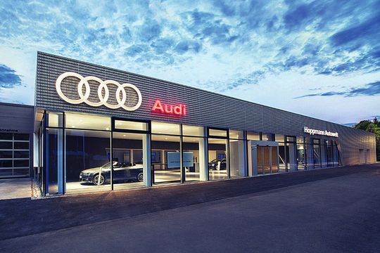 Mittelfristig will Hoppmann an seinem jüngst erweiterten Standort in Herborn rund 400 neue Audi-Modelle pro Jahr verkaufen.