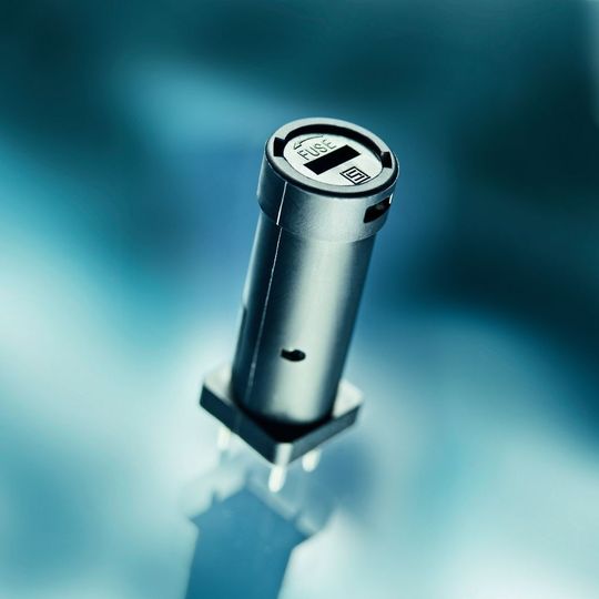 Neue Norm für Sicherungshalter: erhöhte Brandschutzanforderungen Neue Norm für Sicherungshalter: erhöhte Brandschutzanforderungen