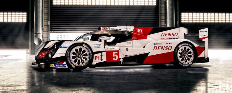 Das Toyota-Werksteam startet in die Saison mit den beiden neu entwickelten Toyota TS050 Hybrid, die ein neues Antriebskonzept nutzen.