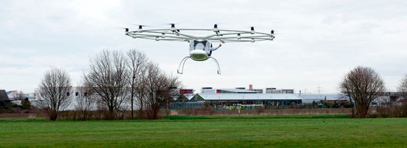 Der elektrische Volocopter fliegt zum ersten Mal bemannt: Das Fliegen für Jedermann rückt in greifbare Nähe.