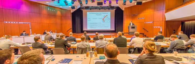 Auditorium während dem Workshop „MES in der Praxis“ am 05. April 2016. Gerade im Zeitalter der digitalen Transformation gibt es einen hohen Informationsbedarf zu Manufacturing Execution Systems.