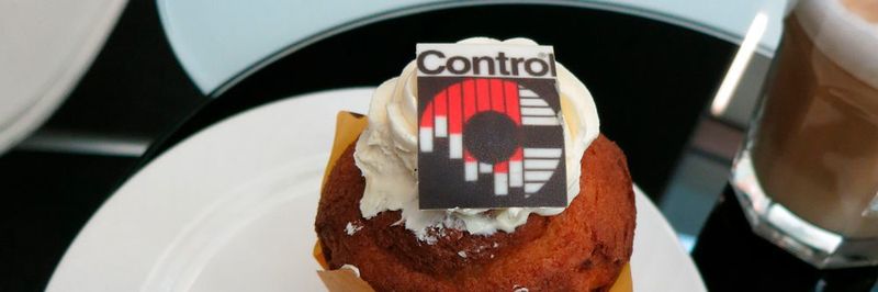 30 Jahre Control – im Pressezentrum gibt es Cupcakes zum Jubiläum.