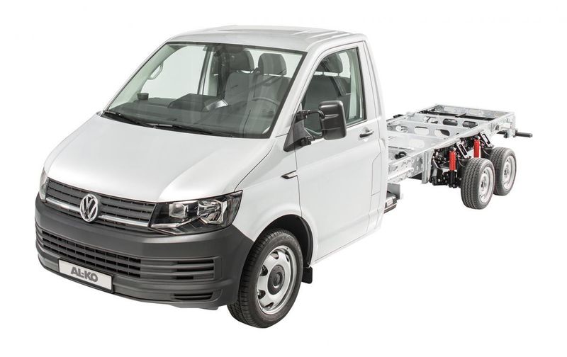 VW-Transporter als Dreiachser mit bis zu 4,6 Tonnen zulässigem Gesamtgewicht.