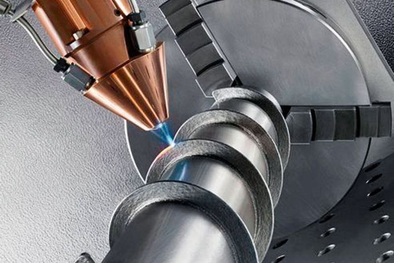 Trumpf hat beide relevanten Technologien für die additive Fertigung im Programm: Das «Laser Metal Fusion» (LMF) und «Laser Metal Deposition» (LMD).