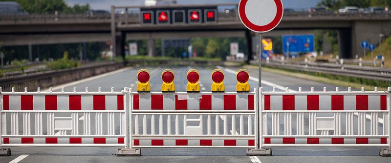 Nichts geht mehr: Ein geregelter Shutdown im Rechenzentrum ist manchmal notwendig; virtuelle Maschinen sind jedoch eine Herausforderung.