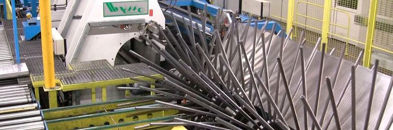 Automatischer Blechtransport bei Warema.