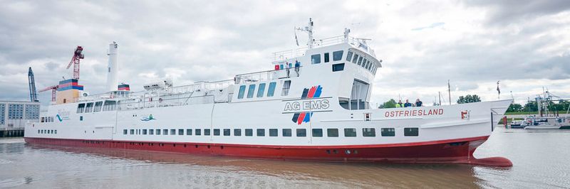 Die MS Ostfriesland ist von MWB zusammen mit Rittal auf Flüssiggas umgerüstet worden. Bei dem anspruchsvollen Projekt war vor allem der enge Platz auf dem Schiff eine Herausforderung.