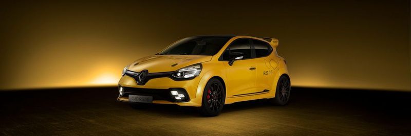 Zur Feier des 40-jährigen Bestehens von Renault Sport hat der Automobilhersteller wieder einen sportlichen Kleinwagen vorgestellt, der nur einem Zweck dient: Kurven zu räubern und Fahrfreude zu produzieren.