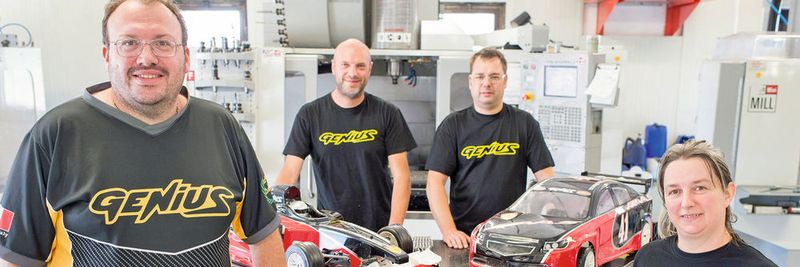 Mit vier Mitarbeitern ist Modeltek ein kleines Unternehmen, hat aber mit Genius Racing ein eigenes Rennteam aufgebaut.