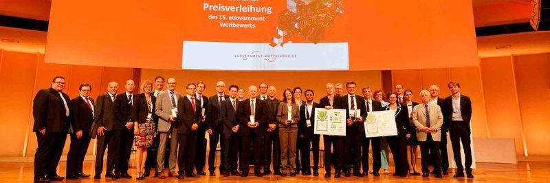 Gewinner und Jury des eGovernment-Wettbewerbs 2016