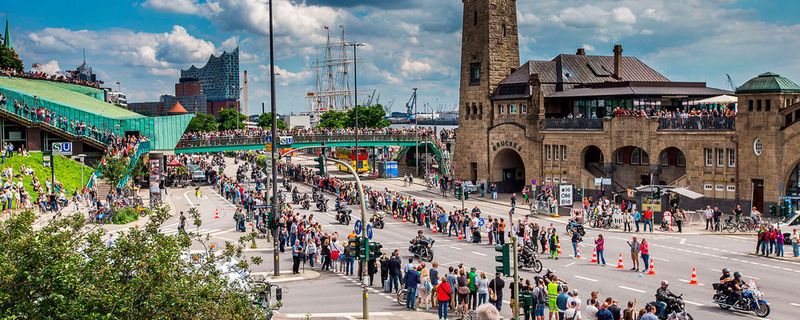 Drei Tage lang war Hamburg Harley-Town. Rund 400.000 Besucher ließen sich dieses Spektakel nicht entgehen.