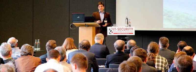 An den ersten drei Veranstaltungsorten hält IT-Security-Experte Stefan Tomanek die Eröffnungs-Keynote zur IT-SECURITY Management & Technology Conference 2016.