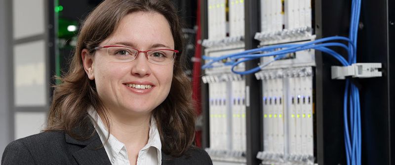 Die Autorin Dr. Estela Suarez ist die Projekt-Managerin des EU-Projekts "DEEP" und "DEEP-ER" am Jülich Supercomputing Centre.