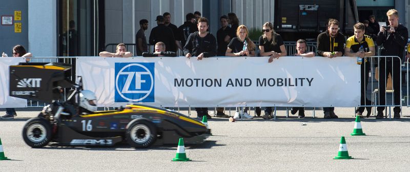 Auf dem ZF Race Camp können die Teams sich und ihre Fahrzeuge auf die Rennsaison vorbeiten.
