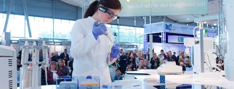 Während der Sonderschau Smartlab fanden 2015 auch mehrmals am Tag Live-Vorführungen statt.