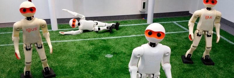 Die Roboter basieren auf der Igus Humanoid Open Platform, die mit dem Harting-Open-Source-Preis ausgezeichnet wurde.