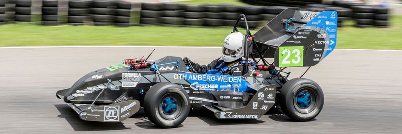Beim Race Camp hatten die Studenten die Gelegenheit, sich mit den anderen von norelem gesponserten Teams auszutauschen und zu vergleichen.