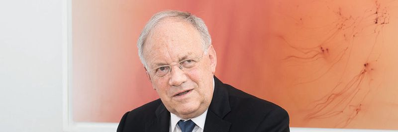 «Die Interessenslage hier ansässiger internationaler Unternehmen sieht folgendermassen aus: Sie wollen in der Schweiz bleiben und wollen in der Schweiz ihr Engineering betreiben. Sie wollen hier, in der Schweiz, produzieren. » Bundespräsident Johann Schneider-Ammann