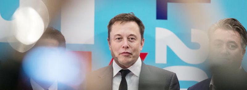 Tesla-Chef Elon Musk hegt mit der Eröffnung der seiner "Gigafactory" große Pläne – geht mit dem fünf Milliarden Dollar teuren Bau allerdings auch gewaltige Risiken ein.