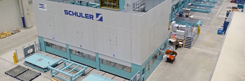 Die neue Pressenstraße von Daimler in Kuppenheim: Hinter dem Aufbau solcher Giganten stehen anspruchsvolle Projekte.