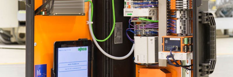 Messkomponenten, Steuerungstechnik, Visualisierungseinheit: In dem handgepäckgroßen Messkoffer ist alles untergebracht, was zur Erfassung unterschiedlichster Daten benötigt wird – von Energiewerten bis hin zu Medienverbräuchen.
