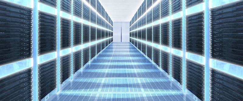 Das Bild zeigt einen Server-Kaltgang im Strato-Rechenzentrum, Berlin.