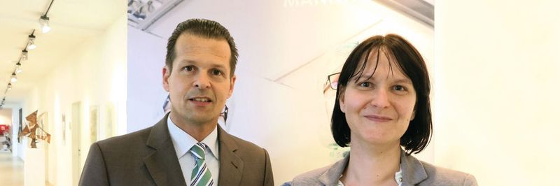 Dr. Elmar Bourdon und Yvonne Soyke treiben die Belange von Medizintechnikfirmen im Cluster Medizintechnologie voran.