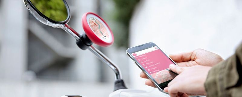 Tom Tom hat ein spezielles Navi für Rollerfahrer ins Programm genommen.