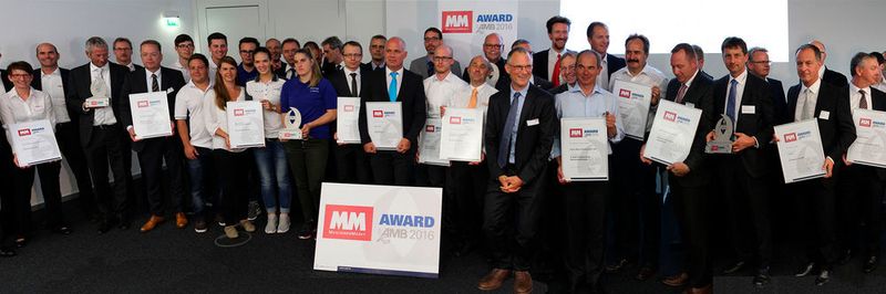 Die große Runde der Sieger: Sowohl die Nominierten als auch die Gewinner des MM-Award zur AMB feierten am ersten Messeabend.