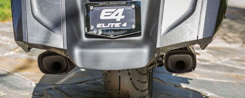 Das neue Reifenmodell Elite 4 von Dunlop verspricht eine Laufleistung von bis zu 24.000 Kilometern.