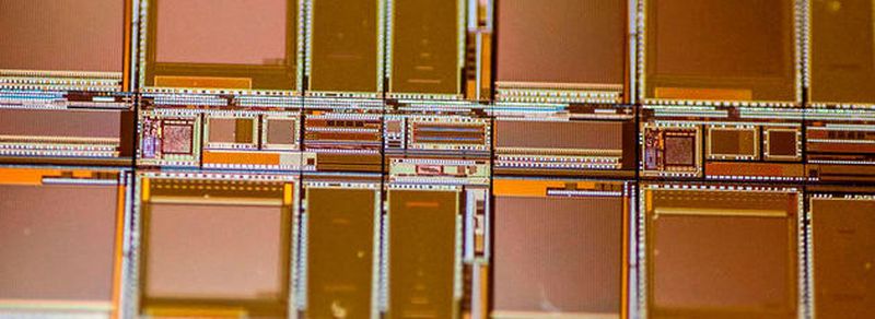 Sensor-Chips mit Single-Photon-Avalanche-Dioden (SPAD) werden in CMOS-Technologie realisiert.