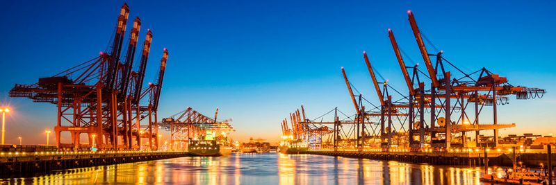 Für Sicherheit, Orchestrierung und Management von Containern braucht es mehr als Docker – sagt Red Hat und empfiehlt die eigene Managementlösung CloudForms.