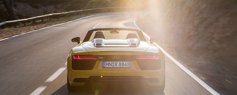 Echte Racer sind selten. Einer davon ist der Audi R8 – er erscheint jetzt in der zweiten Modellgeneration als Spyder-Variante.