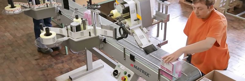 Die modularen und intuitiv zu bedienenden E-Matrix-Etikettierer von Profi Label wurden speziell für den vielseitigen Einsatz in den Werkstätten St. Primin und St. Michel des Caritasverbandes Singen-Hegau abgestimmt.