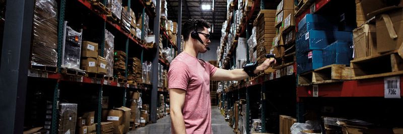 Zu den Vorteilen der Wearables gehört, dass Sie die Mobilität der Mitarbeiter verbessern.