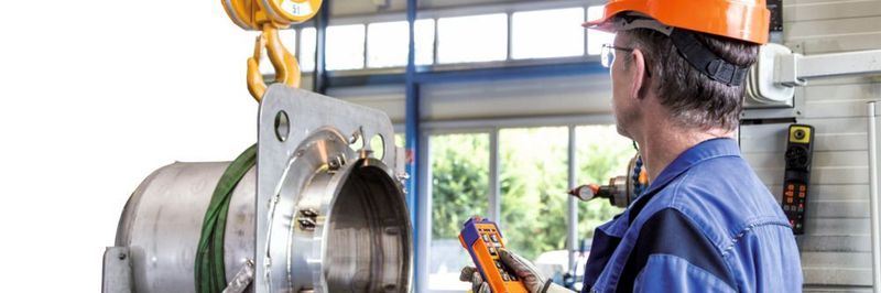 Die „Kleine“ in der „micron“-Familie, „micron M“, eignet sich insbesondere für die Steuerung von Standard-Industriekranen und Maschinen.
