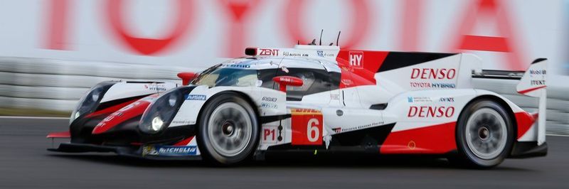 Toyota Motorsport entwickelt Rennfahrzeuge und erreicht fast immer einen Bezug zur Serie. Ist der Transfer bei den Sportprototypen groß, fällt er beim Rallyefahrzeug fast kaum auf.