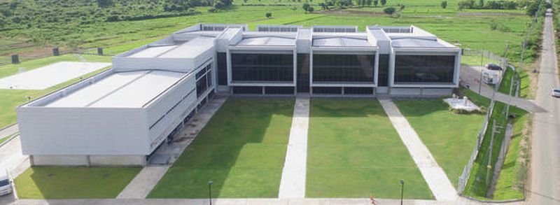 Die neu errichtete Fabrik von Bluechips Microhouse im thailändischen Chiang Mai: Die Produktionsfläche umfasst 2400 Quadratmeter. Über 300 Mitarbeiterinnen und Mitarbeiter sind hier beschäftigt.