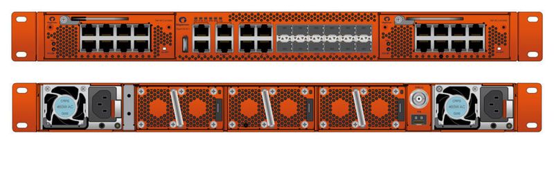 Die Appliance GigaVUE-HC1 bietet zwölf „SFP/SFP+“-Schnittstellen, vier feste RJ45-Ports und Platz für zwei Erweiterungsmodulde.